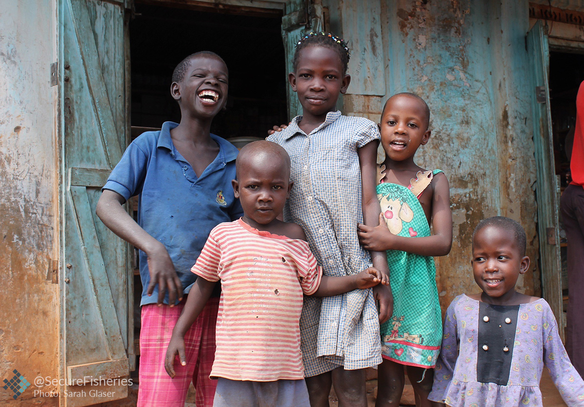 children near Lake Victoria
