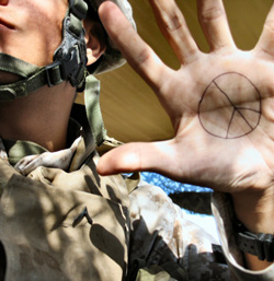 peace sign soldier