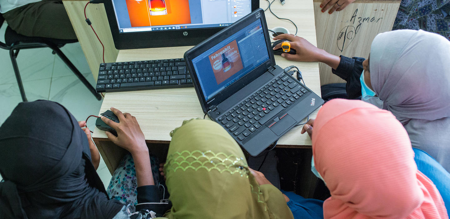 Somali girls learning adobe