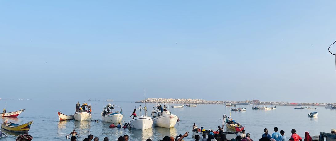 Somali fishing boats coming in
