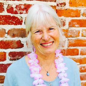 Cynda Arsenault Headshot