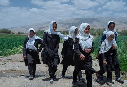 Afghan school children 